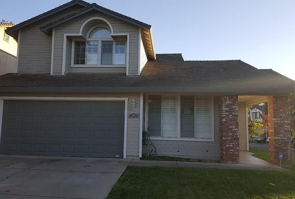 1st image of 752 Ashboro Ln