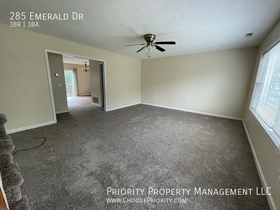 3rd image of 285 Emerald Dr