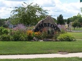 1410 Pembrook Ln, Ottawa, IL 61350