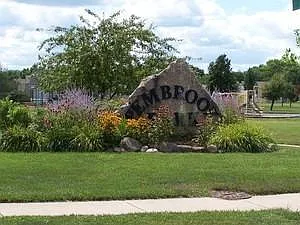 1410 Pembrook Ln photo 1