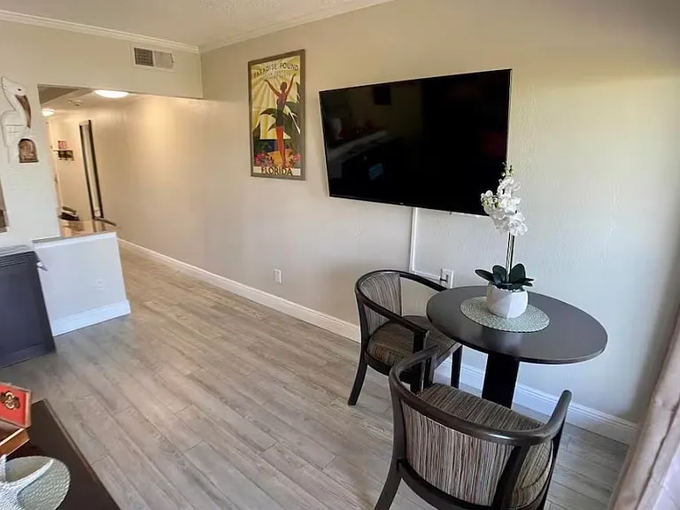 2506 N Rocky Point Dr #372 — Photo 6