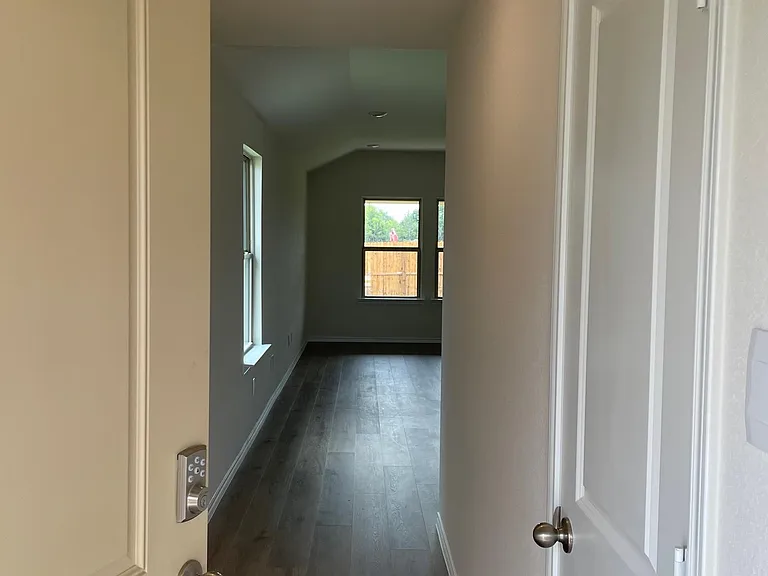 3224 Sweetwater Way — Photo 3