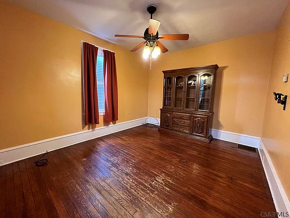 4th image of 929 Virginia Ave
