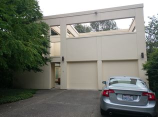 1528 Madrona Dr, Seattle, WA 98122