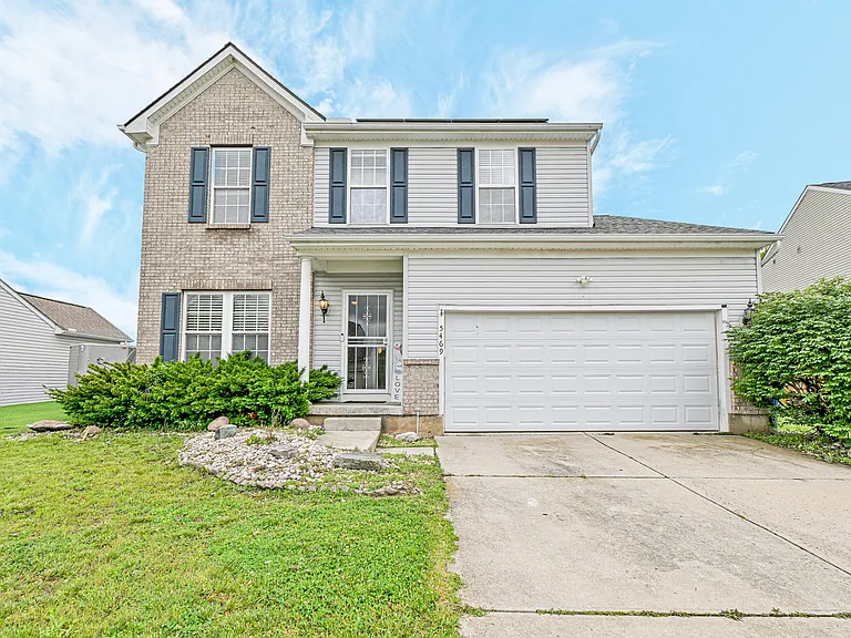 5469 Fairford Ct — Photo 1