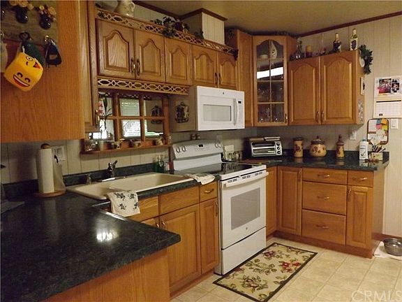 Charming kitchen area