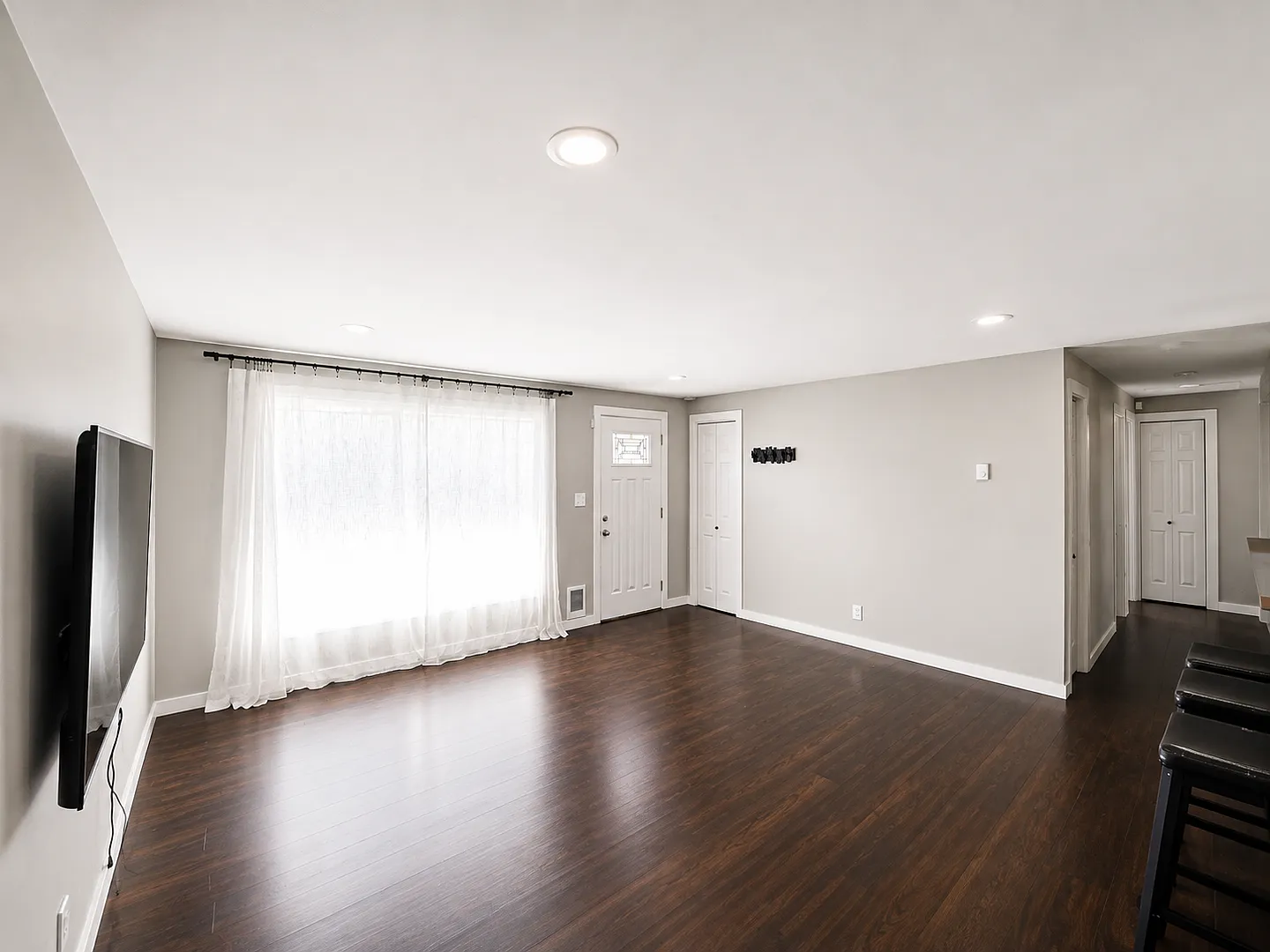 *Available Now* Conveniently located 3 bed rambler in Central Kitsap with fenced back yard — Photo 3