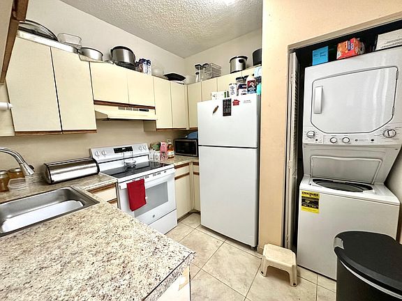 2nd image of 661 Cypress Lake Boulevard #L