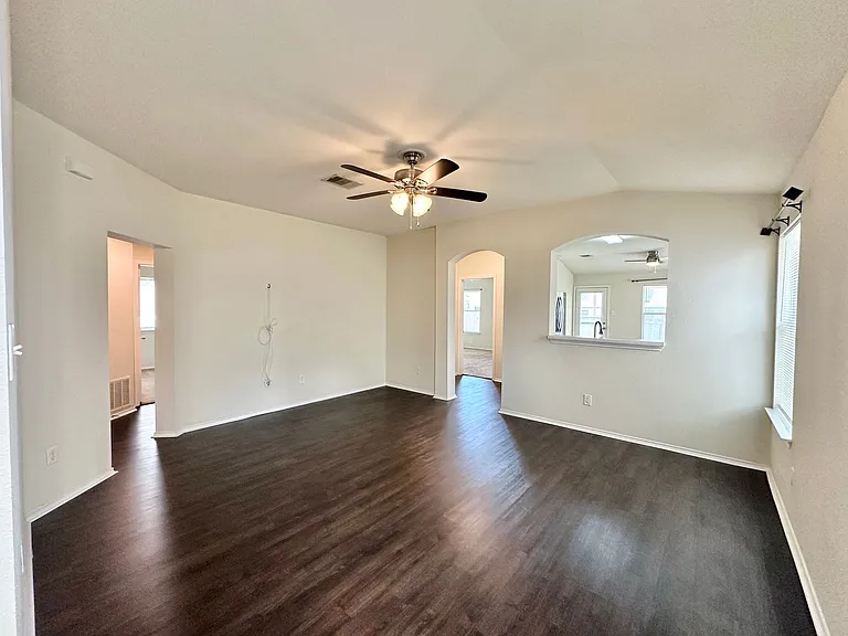 4510 Causeway Ct — Photo 2
