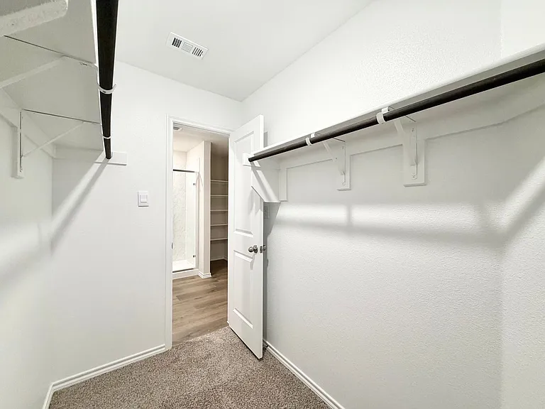 1116 Riverbrook Ln — Photo 33