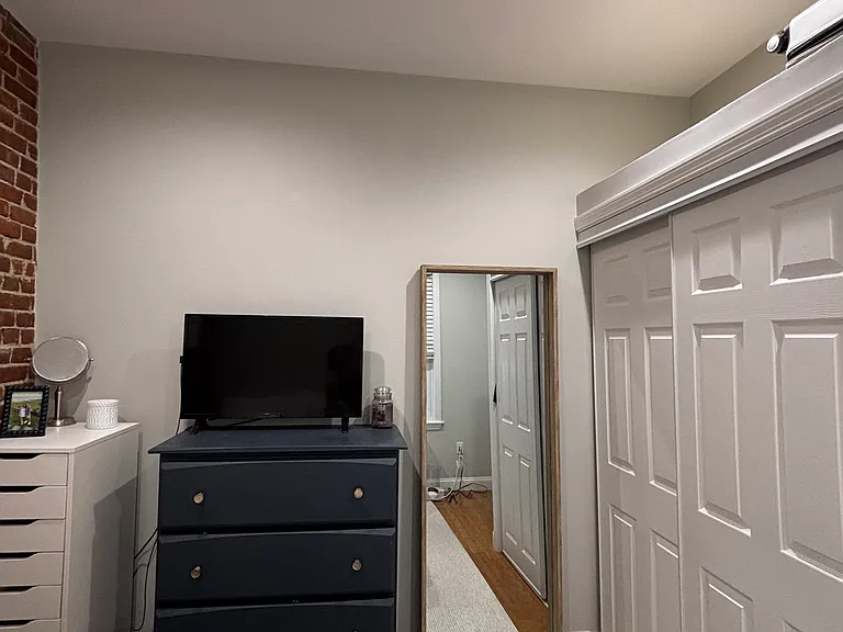 7 Douglas St #2 — Photo 8