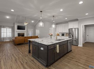 105 Ginamey Cir, Meridianville, AL 35759