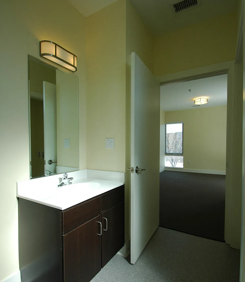 Park Edge Apartments — Photo 4