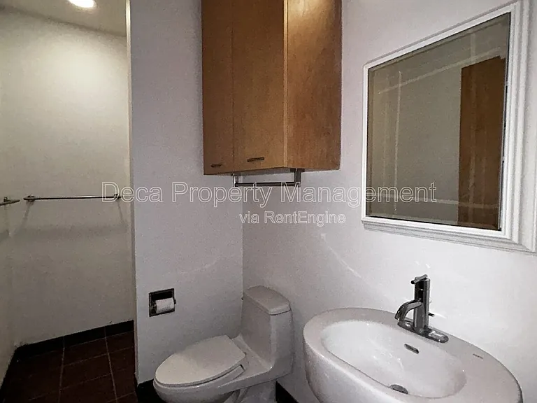 721 N 17th St #204 — Photo 16