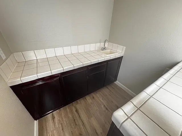 625 Roscommon Pl — Photo 24
