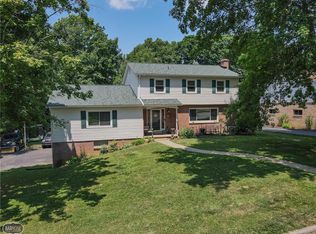 1005 Little Lehigh Dr, Emmaus, PA