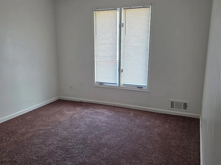 2603 Golfview Ter SE — Photo 13