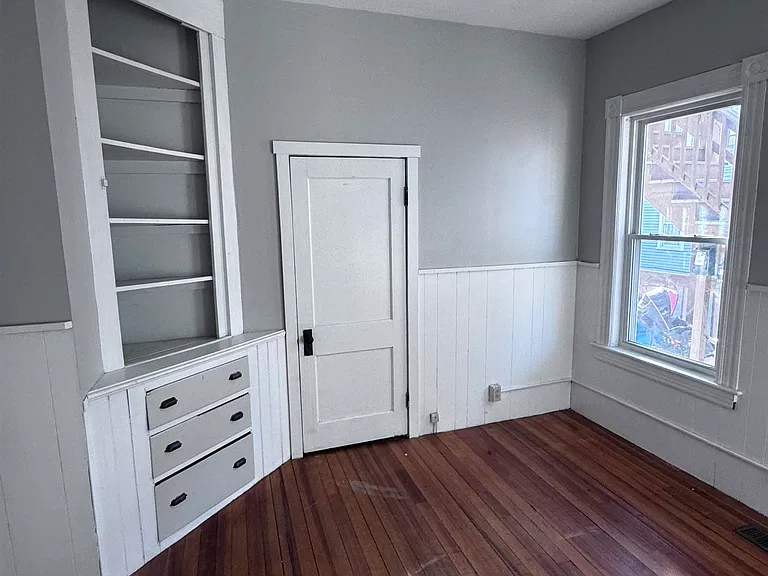 220 Broad St #1 — Photo 10