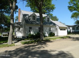 308 2nd St S, Bristol, SD 57219