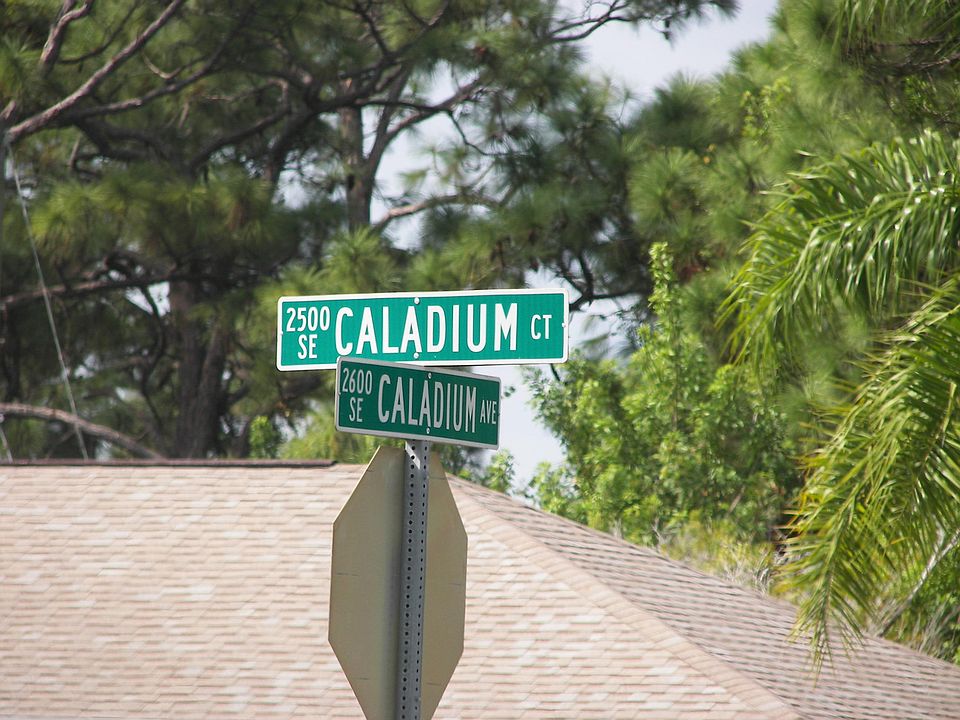 2nd image of 2522 SE Caladium Court