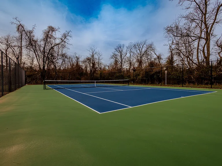 Welcome to Atlantic Manor Apartments, where amenities meet lifestyle. Enjoy our state-of-the-art tennis courts surrounded by beautiful landscapes. Elevate your leisure time and find your perfect home today. Schedule a tour and see for yourself!