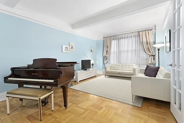 Sold by Compass | media 1