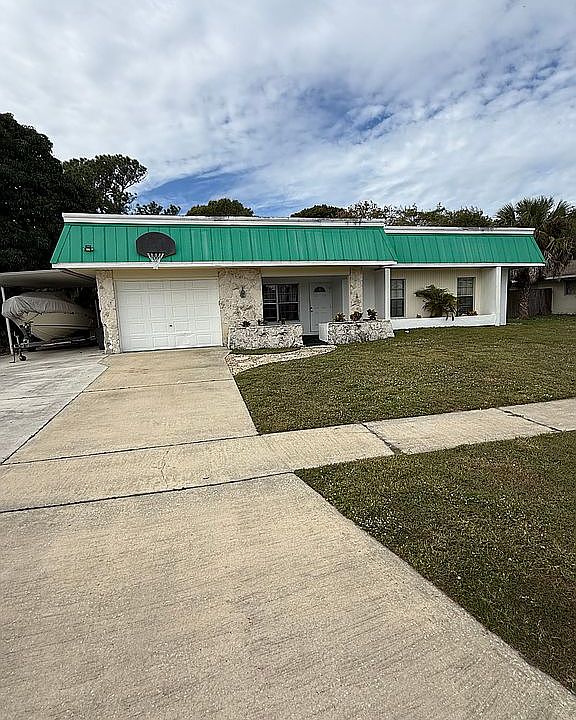 1st image of 864 SE Tierra Ct