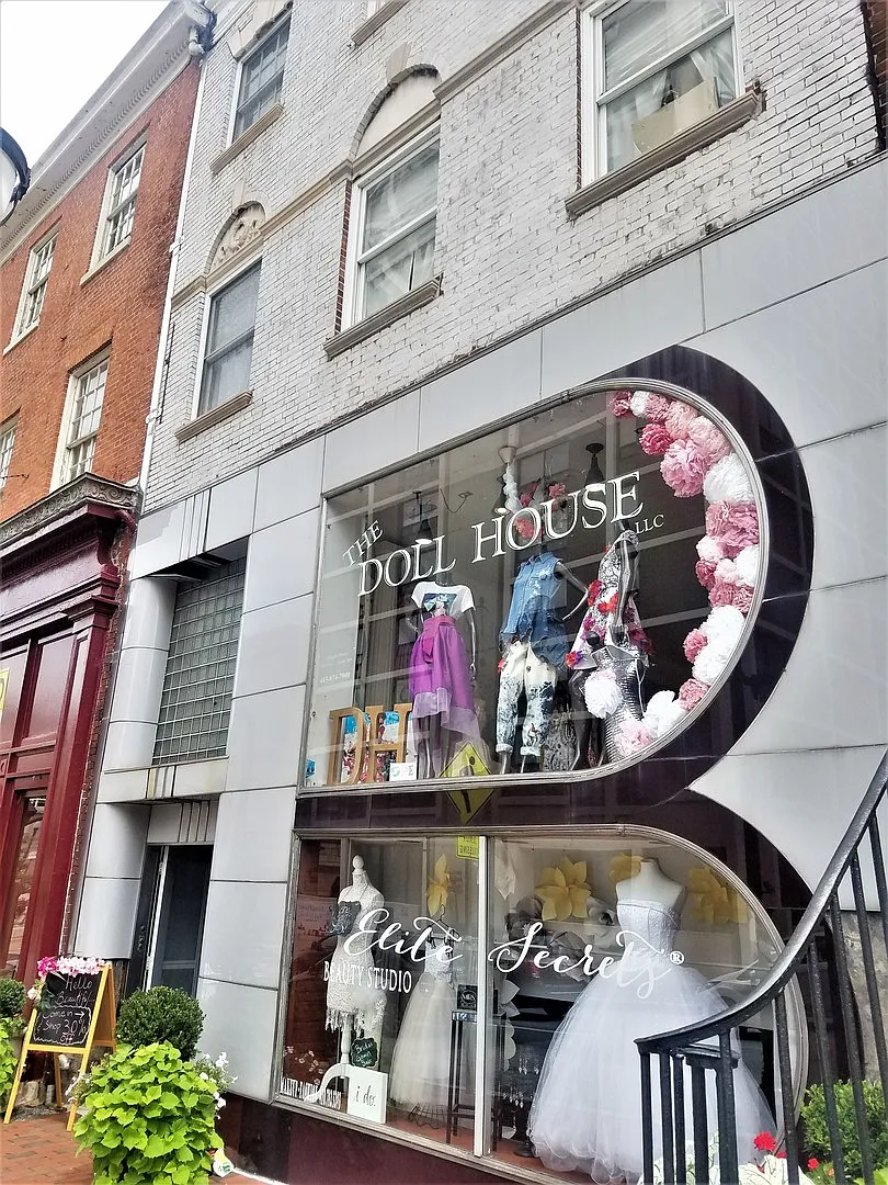 525 N. Charles St — Photo 1