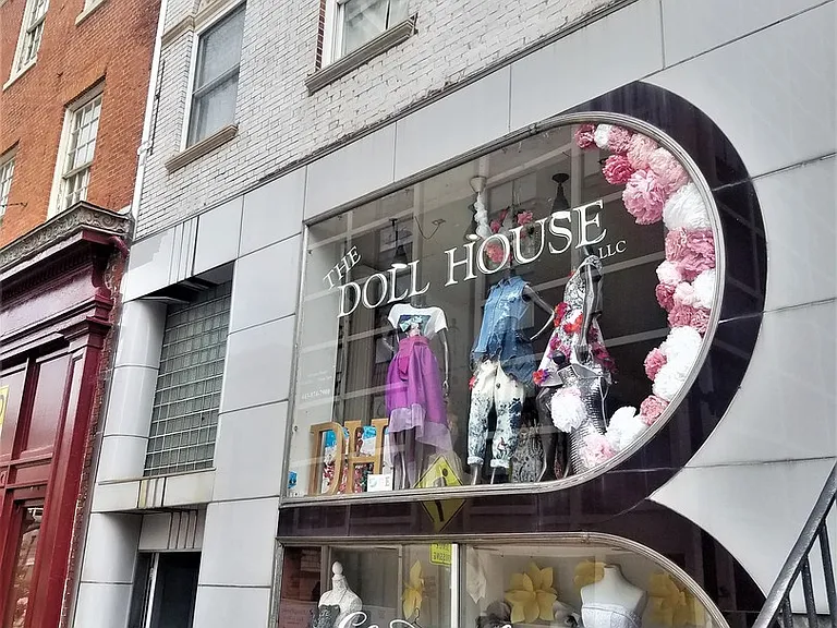 525 N. Charles St — Photo 1
