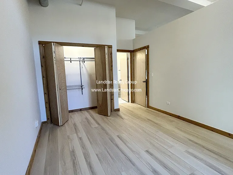 4611 S Ellis Ave #105 — Photo 6