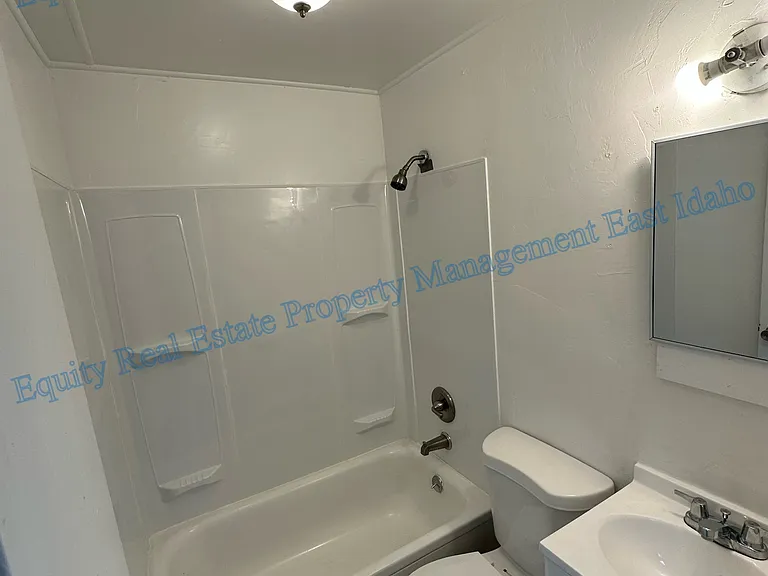 ID - 601, 603, 605, 620 N Hayes Ave - LB - 603 — Photo 5