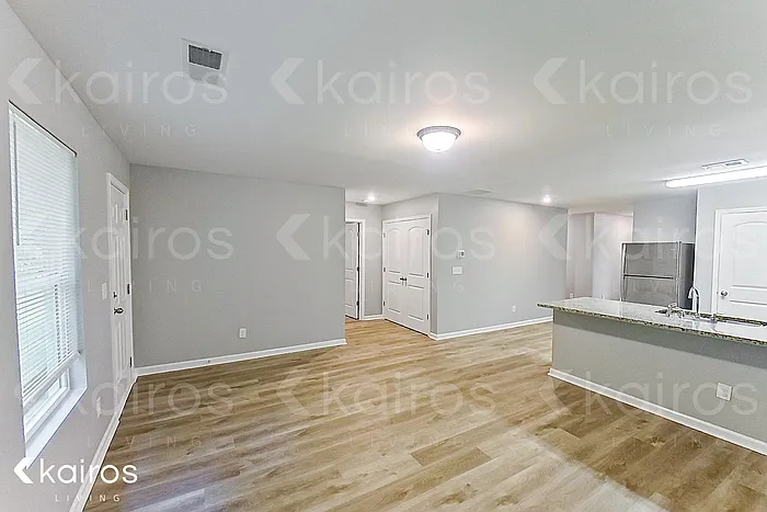 236 Fox Chase Way — Photo 2