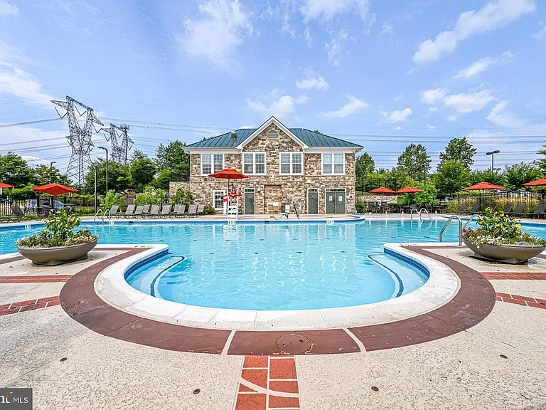 24701 Byrne Meadow Sq #200 — Photo 4