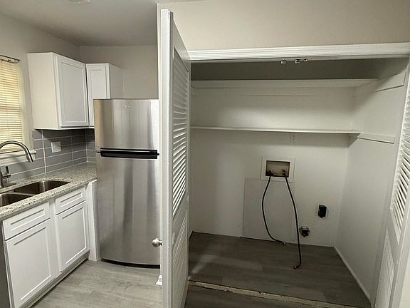 5th image of 2106 Montreat Dr APT D