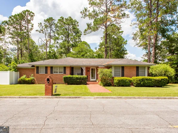 1221 Richmond Ave, Waycross, GA 31501