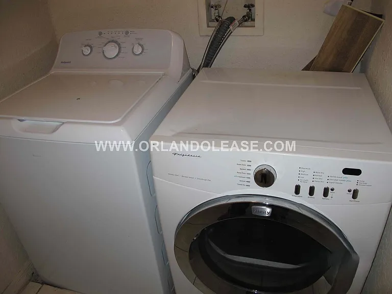 2918 Antique Oaks Cir #26 — Photo 5