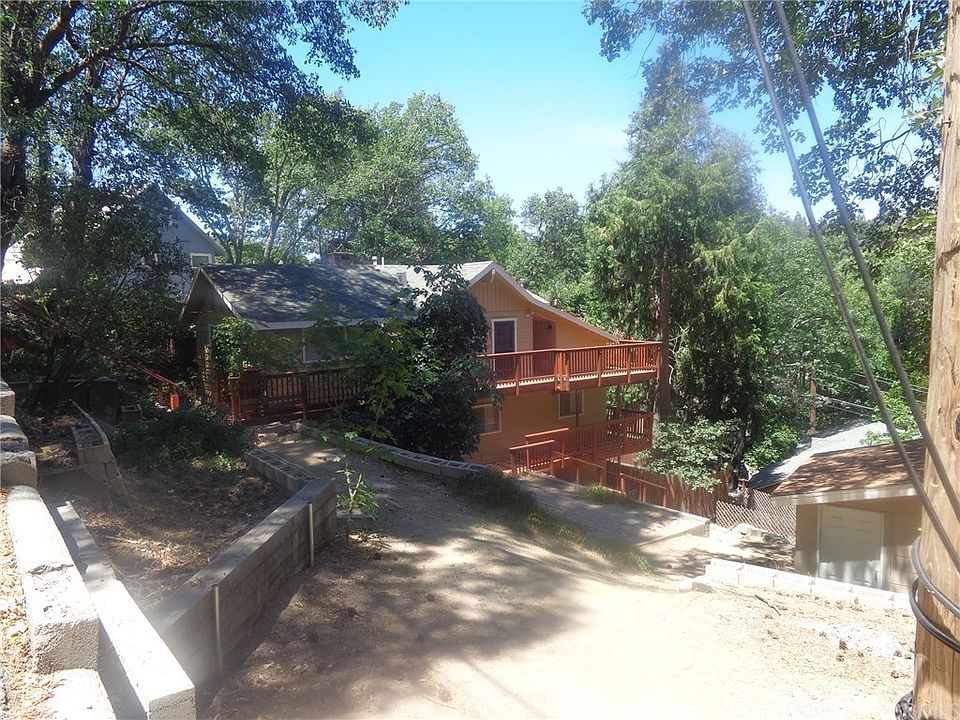 1st image of 635 Acacia Dr