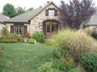 2527 E Ottawa St, Springfield, MO 65804