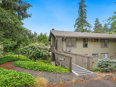 7546 SW Barnes Rd UNIT A, Portland, OR, 97225