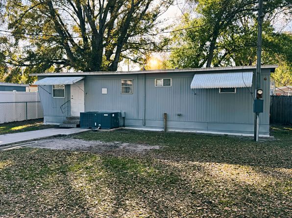 207 Union Dr