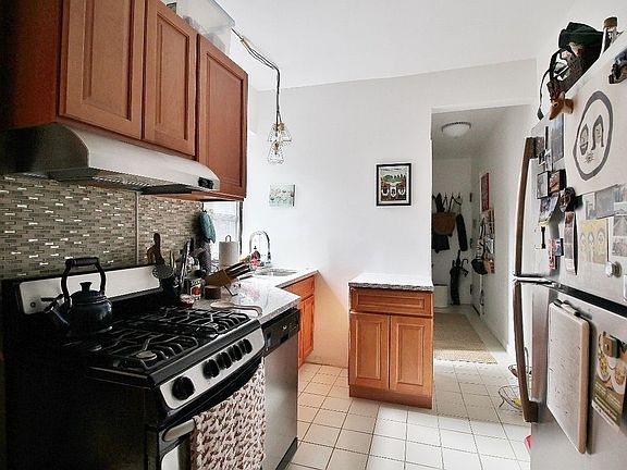 2nd image of 235 E 84th St APT 38