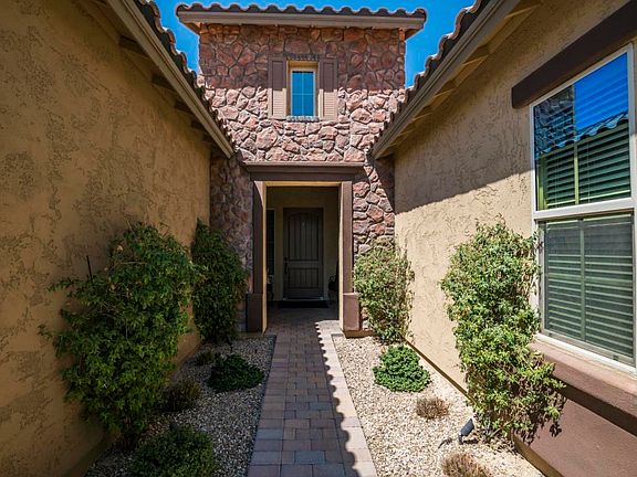 3rd image of 5610 E Calle Marita