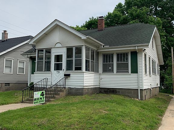 2nd image of 726 E Corrington Ave