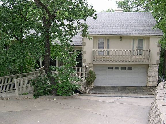 4th image of 223 Rockland Dr