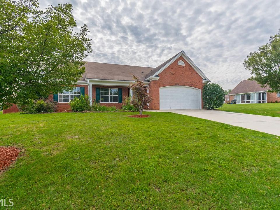1st image of 680 Waterstone Dr