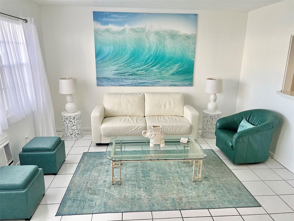1st image of 266 Oakridge P #266