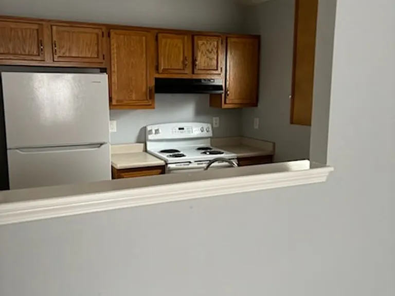 2512 Cedar St — Photo 10