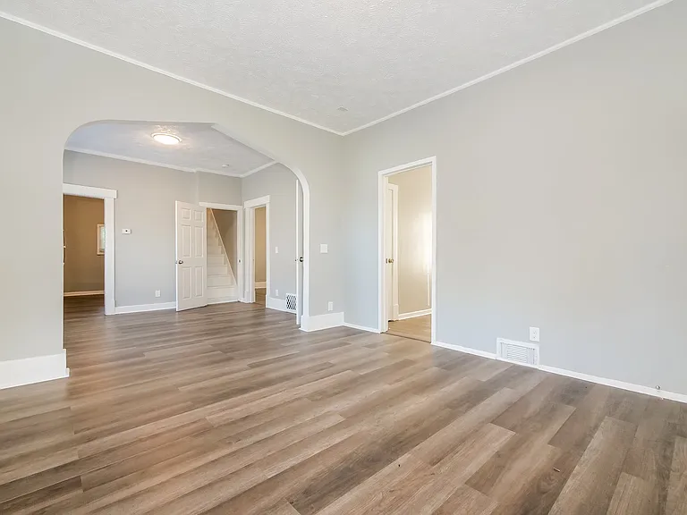 797734_020_living_room_13251428.jpg