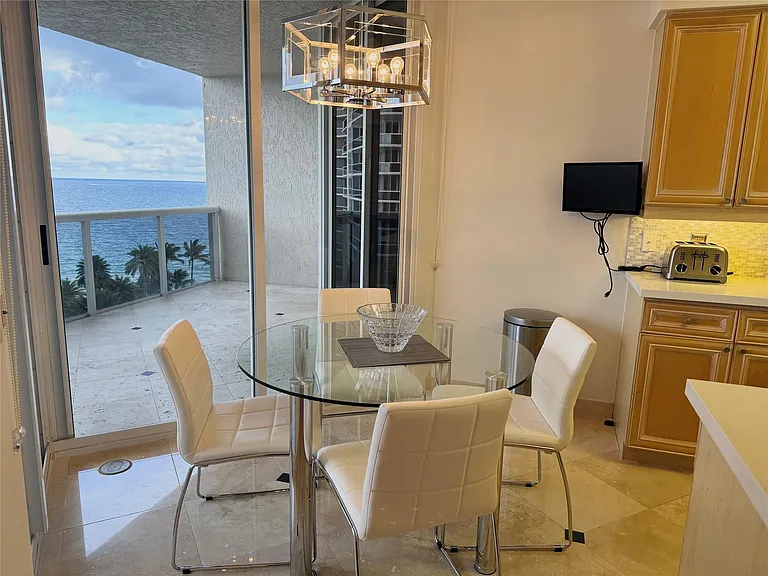 3100 N Ocean Dr #1005 — Photo 11