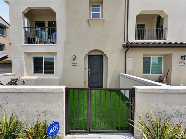 12903 Calabria Dr, La Mirada, CA 90638